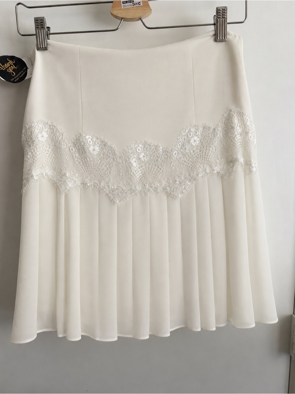 Express White Lace-Trim Circle Pleated Skirt size Large